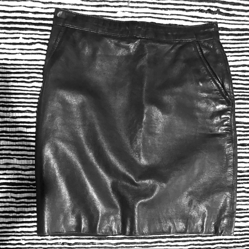 Black real leather mini skirt xs